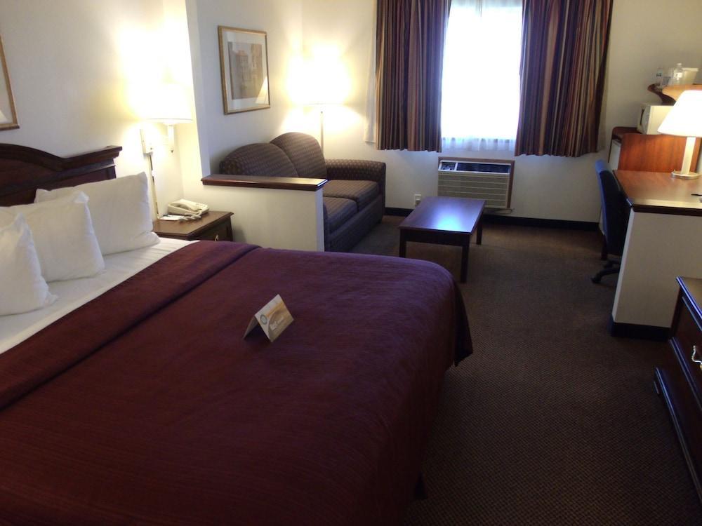 Quality Inn & Suites Eldridge Davenport North Экстерьер фото