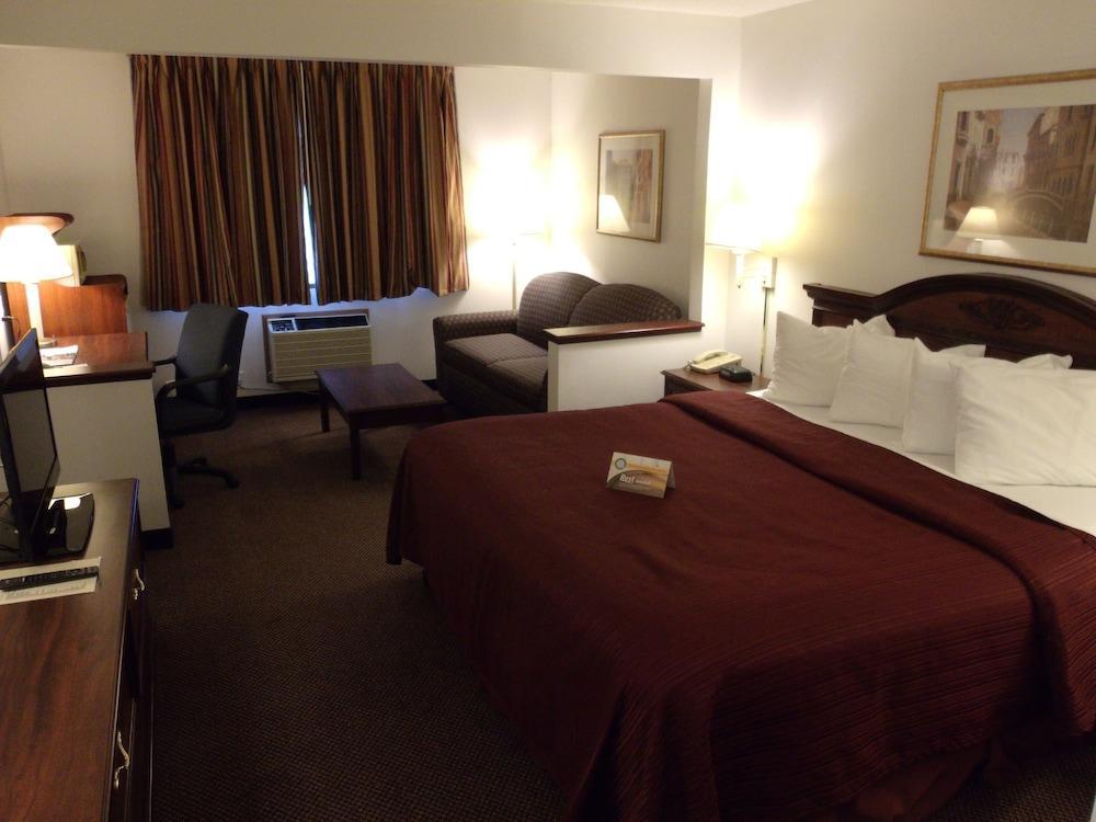 Quality Inn & Suites Eldridge Davenport North Экстерьер фото