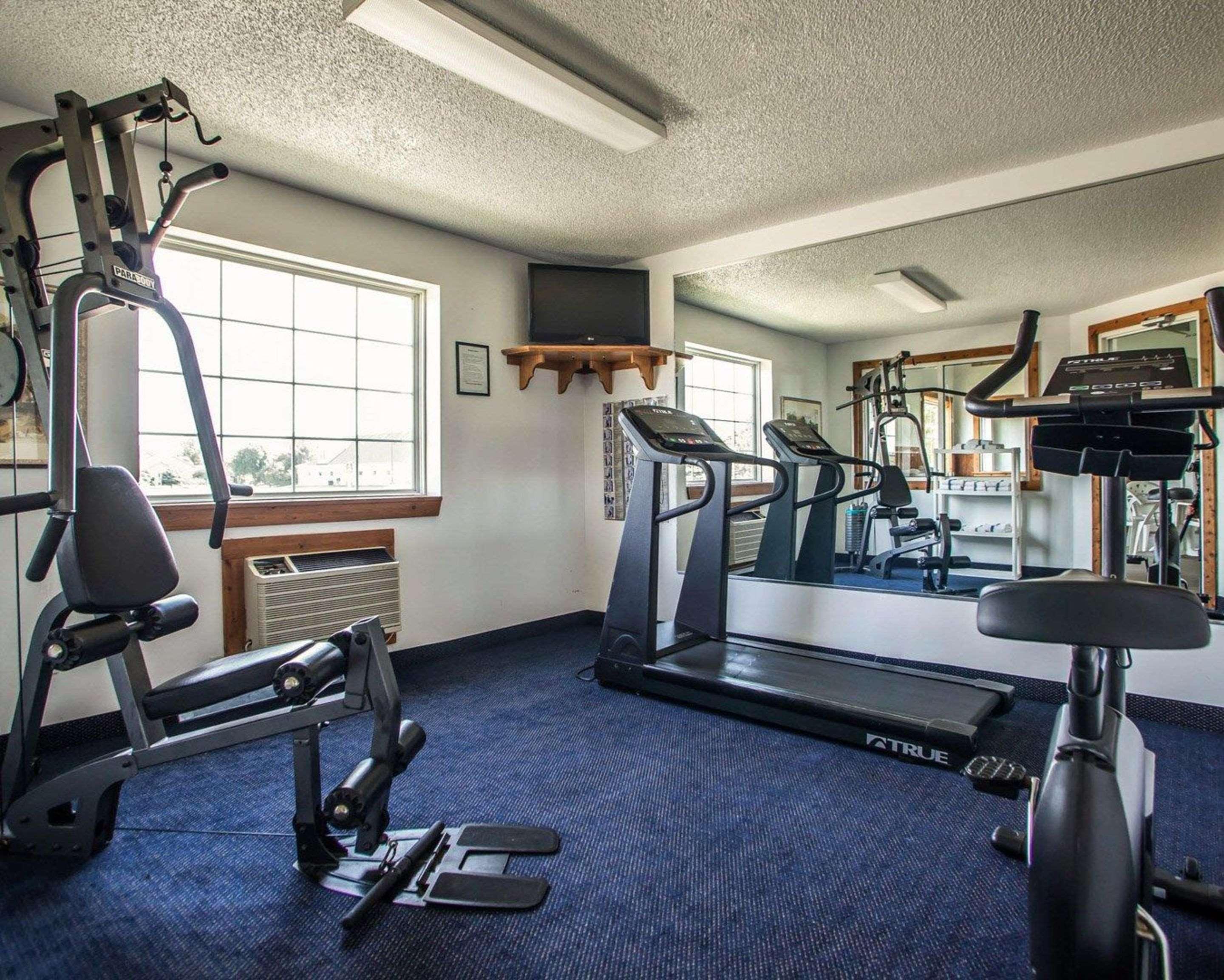Quality Inn & Suites Eldridge Davenport North Экстерьер фото